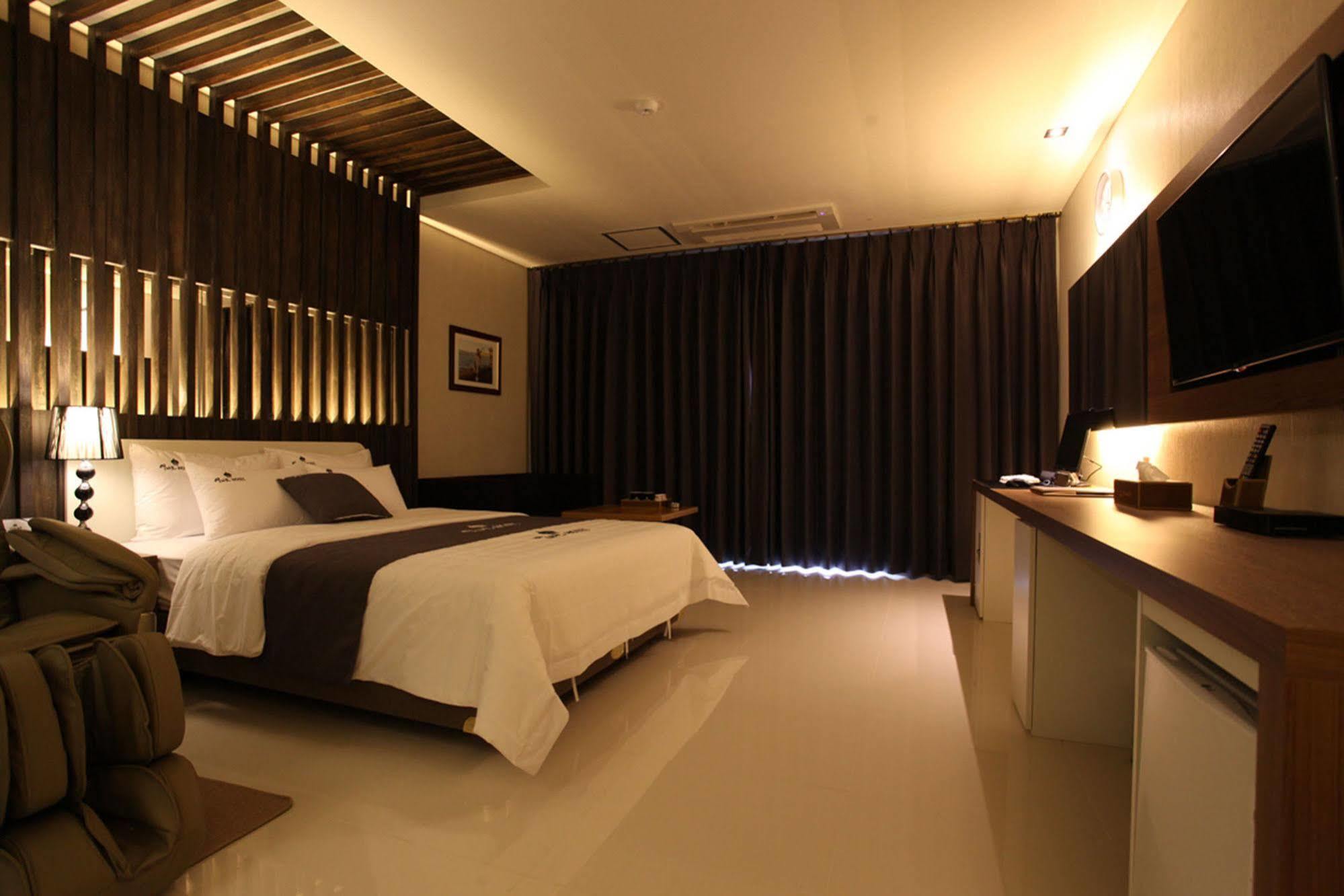 Drive In Hotel Tiamo Pocheon Exterior photo